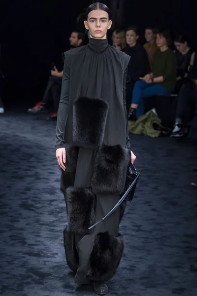 Look 47